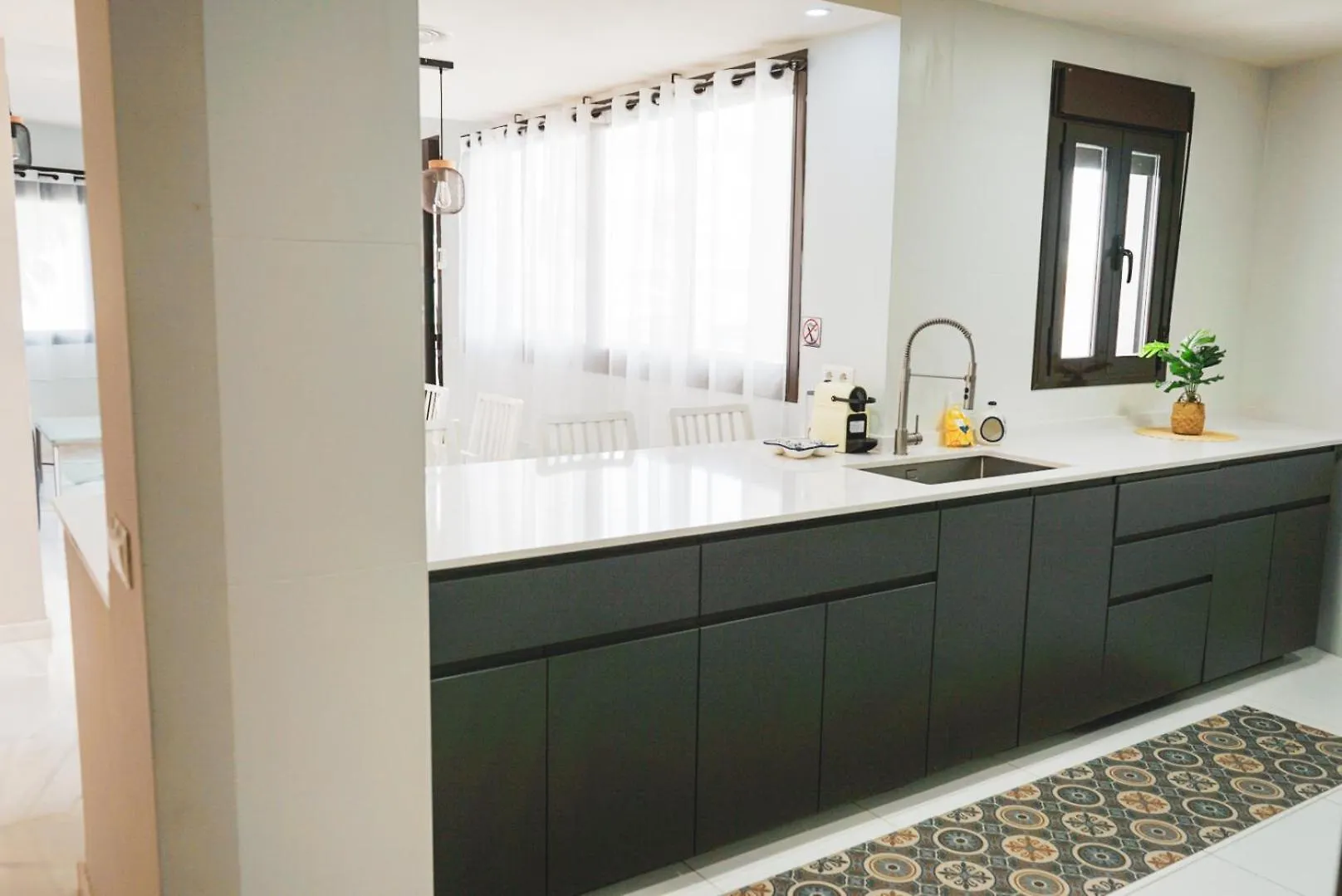 דירה מיחאס Casa Topacio, 3 Bedrooms And 3 Bathrooms In Quiet Street