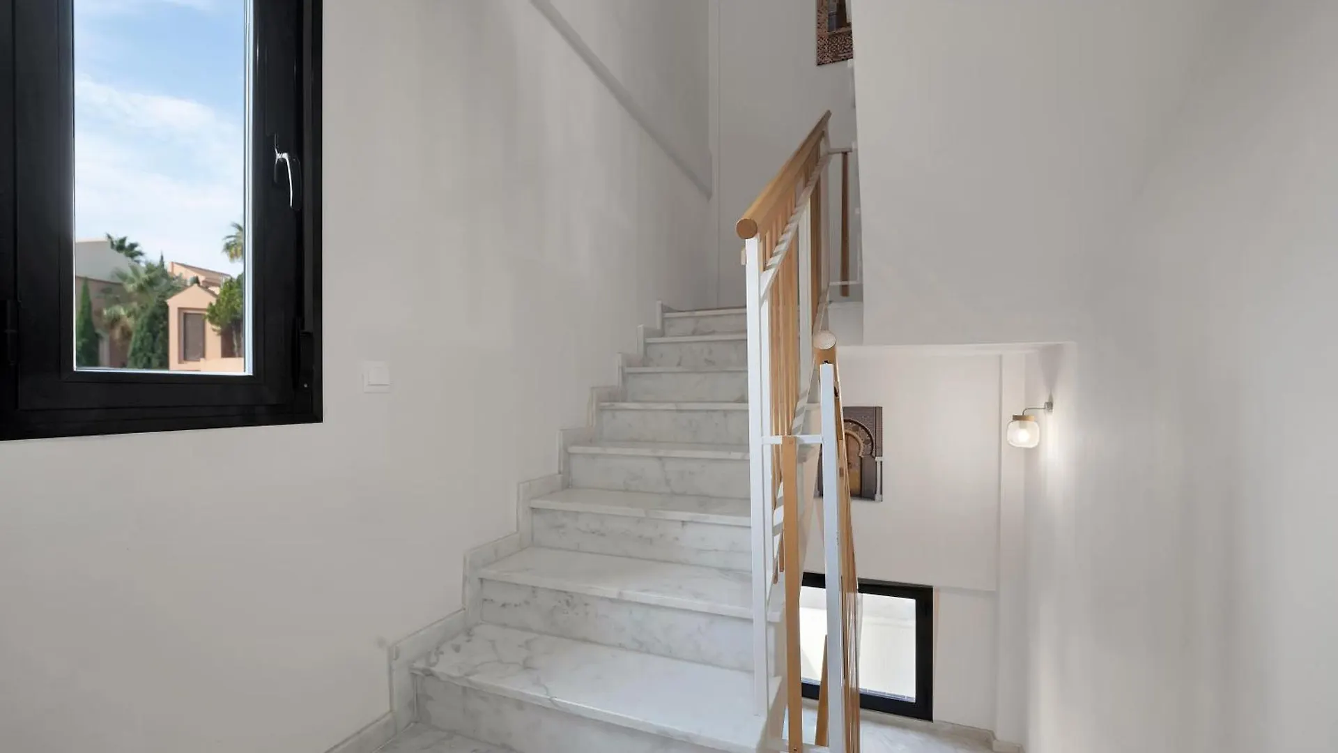 מיחאס Casa Topacio, 3 Bedrooms And 3 Bathrooms In Quiet Street ספרד