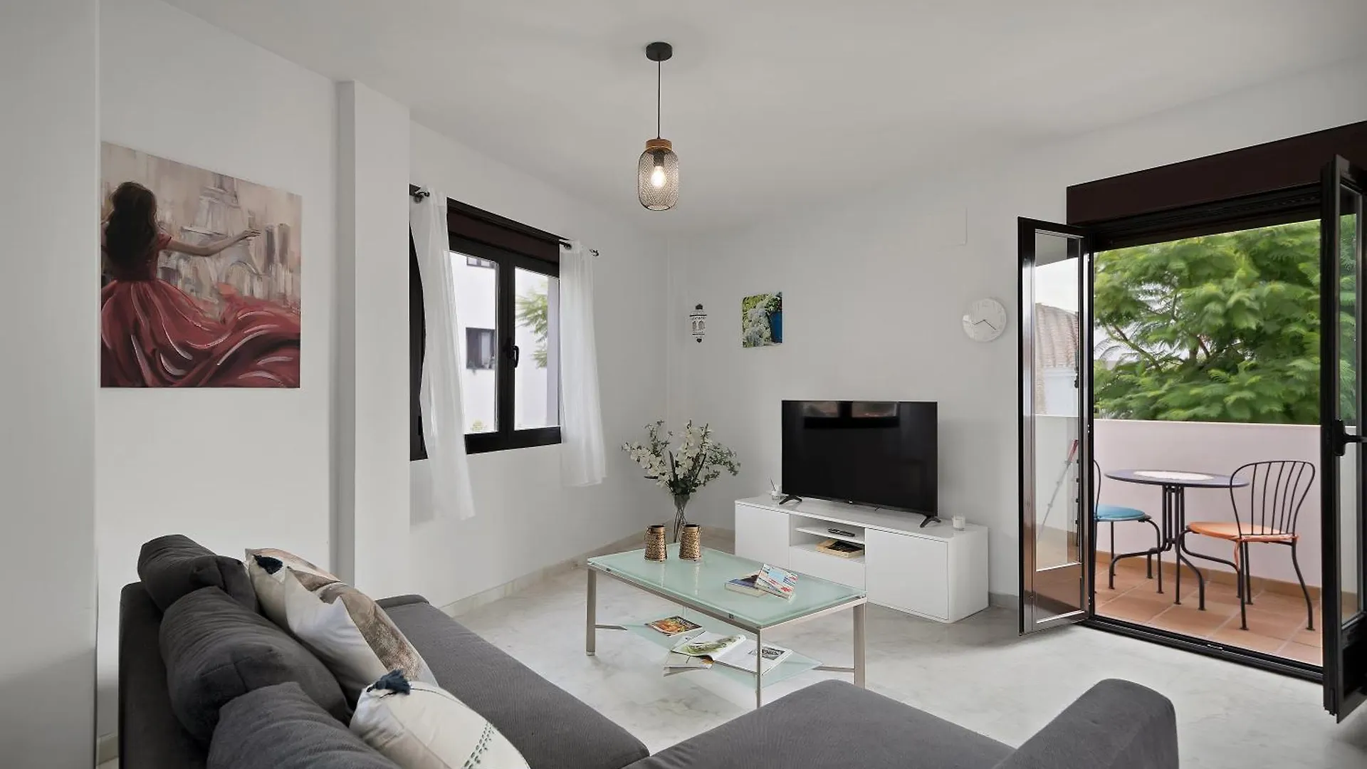 דירה מיחאס Casa Topacio, 3 Bedrooms And 3 Bathrooms In Quiet Street
